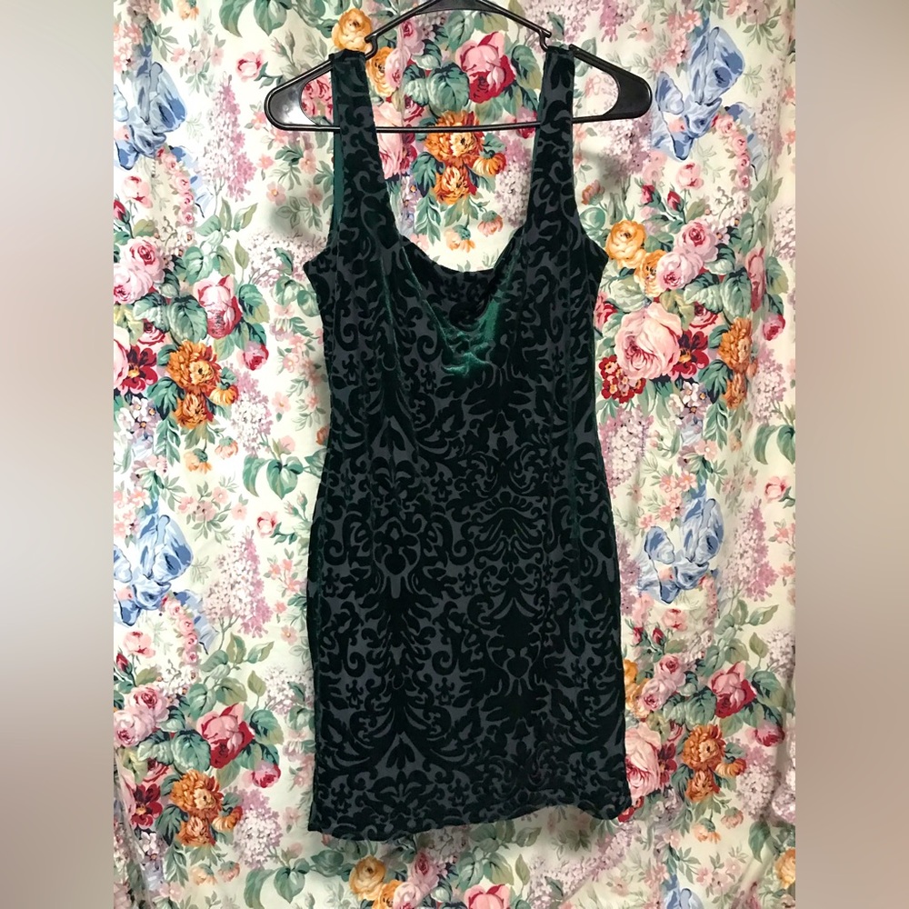 JUMP Apparel burnout velvet body on dress, medium